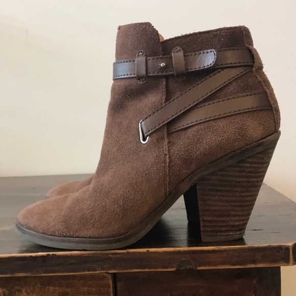Dolce Vita brown suede booties!  HAWT! 🙌🏻😍 - Picture 4 of 5